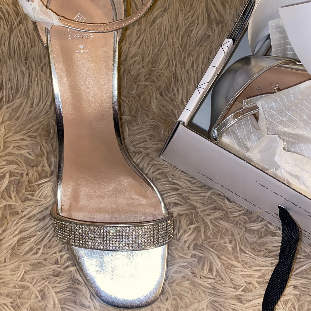Brand new! Call it spring heels SIZE 11